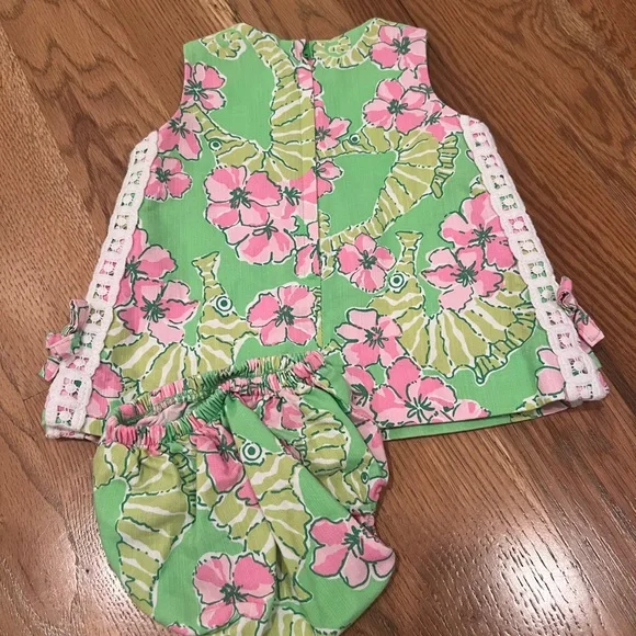 Lilly Pulitzer Green and Pink Diaper Covers with Floral Print - Picture 2 of 2